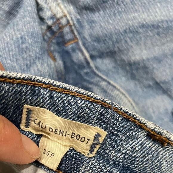 Madewell Petite Cali Demi-Boot Jeans in Enmore Wash: Raw-Hem Edition Size 26 P - Picture 8 of 16